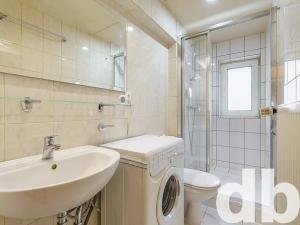 Pronájem bytu 2+kk, Karlovy Vary, Vítězná, 45 m2