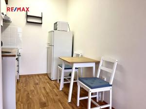 Pronájem bytu 2+kk, Praha - Stodůlky, Zázvorkova, 43 m2
