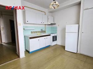 Prodej bytu 1+1, Kolín, Veltrubská, 37 m2