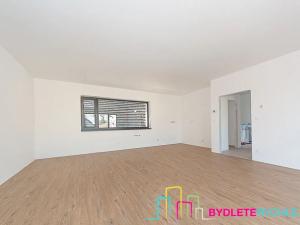 Prodej rodinného domu, Mukařov, 125 m2