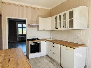 Pronájem bytu 2+1, Teplice, Masarykova třída, 68 m2