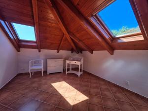 Pronájem rodinného domu, Baška, 200 m2