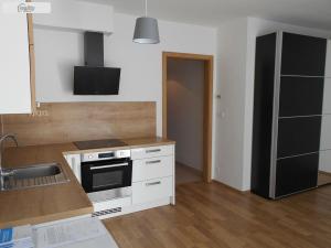 Pronájem bytu 1+kk, Praha - Stodůlky, Toufarova, 33 m2