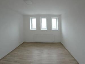 Pronájem bytu 3+kk, Plzeň, Skvrňanská, 63 m2