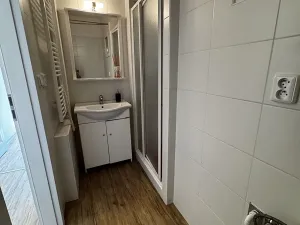 Pronájem bytu 1+1, Praha - Liboc, Ke Džbánu, 37 m2