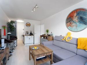 Prodej bytu 2+kk, Praha - Kobylisy, Frýdlantská, 45 m2