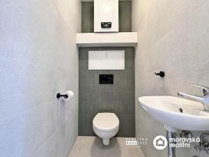 Pronájem bytu 2+kk, Brno, Bolzanova, 42 m2