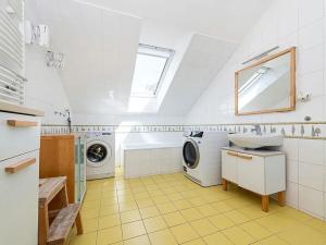 Pronájem bytu 3+kk, Praha - Holešovice, Dělnická, 95 m2