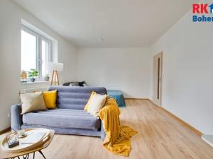 Prodej bytu 1+kk, Cerhenice, Za Cukrovarem, 36 m2