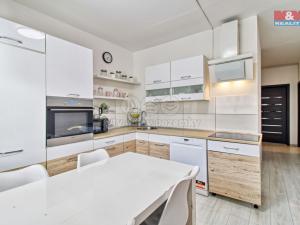 Prodej bytu 3+1, Jirkov, Tkalcovská, 69 m2