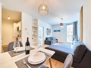 Pronájem bytu 2+kk, Praha - Smíchov, Bieblova, 45 m2