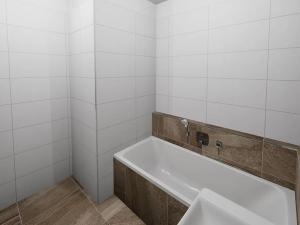 Prodej bytu 4+kk, Praha, Návarovská, 112 m2