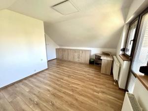 Prodej rodinného domu, Sezemice, Masarykova, 180 m2