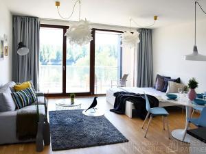 Pronájem bytu 1+kk, Praha - Holešovice, V háji, 43 m2