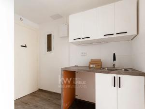 Pronájem bytu 2+1, Praha - Vršovice, 28. pluku, 55 m2