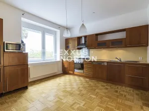 Prodej rodinného domu, Praha - Ruzyně, Huberova, 270 m2