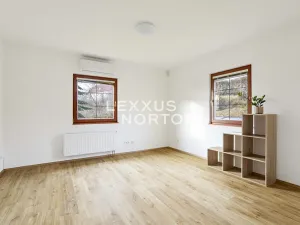 Pronájem rodinného domu, Tuchoměřice, U Špejcharu, 200 m2