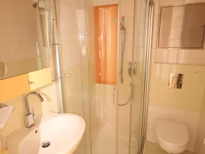 Pronájem bytu 4+kk, Praha - Hrdlořezy, Hrdlořezská, 99 m2