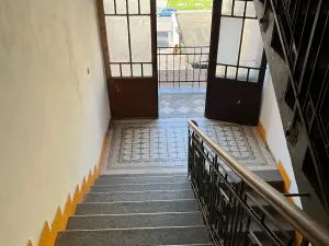 Pronájem bytu 2+kk, Praha - Holešovice, Bubenské nábřeží, 43 m2