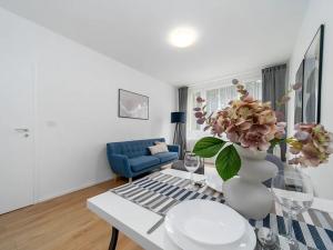 Prodej bytu 2+kk, Praha - Střížkov, Šluknovská, 41 m2