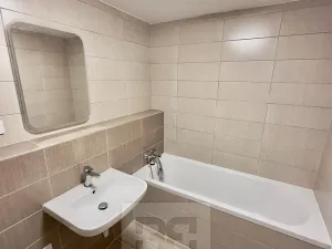 Pronájem bytu 1+kk, Slaný, Lázeňská, 35 m2