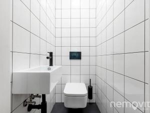 Prodej bytu 4+kk, Praha - Vysočany, Na břehu, 82 m2