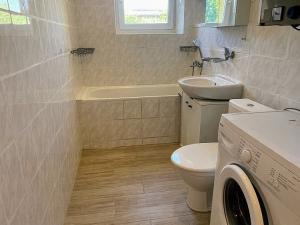 Pronájem bytu 2+1, Kladno, Petrohradská, 50 m2