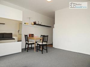 Pronájem bytu 2+kk, Brno, Uzbecká, 49 m2