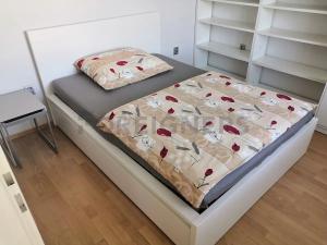 Pronájem bytu 2+1, Brno, Kudrnova, 43 m2