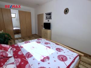 Prodej rodinného domu, Králův Dvůr, Královské Údolí, 114 m2