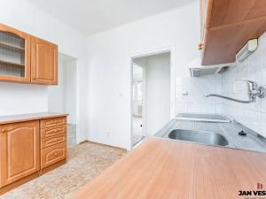 Pronájem bytu 3+1, Praha - Čakovice, Něvská, 76 m2
