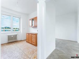 Pronájem bytu 3+1, Praha - Čakovice, Něvská, 76 m2