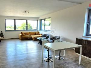 Pronájem bytu 2+kk, Liberec - Liberec XIV-Ruprechtice, U Koupaliště, 72 m2