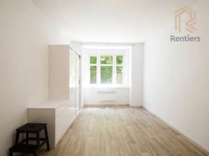 Pronájem bytu 1+kk, Praha - Michle, Jaurisova, 34 m2