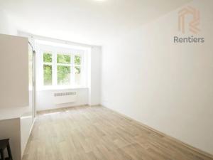 Pronájem bytu 1+kk, Praha - Michle, Jaurisova, 34 m2
