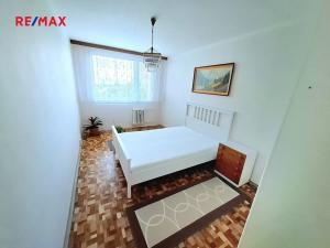 Pronájem bytu 4+1, Praha - Stodůlky, Chalabalova, 97 m2