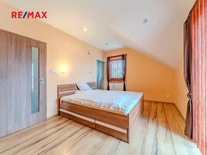 Prodej rodinného domu, Tmaň, Travnatka, 147 m2
