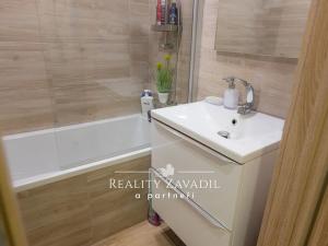 Pronájem bytu 2+1, Ostrava, Výškovická, 56 m2