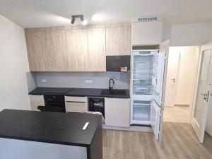 Pronájem bytu 2+kk, Praha - Háje, Výstavní, 65 m2