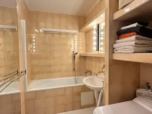 Pronájem bytu 3+kk, Praha - Kobylisy, Štíbrova, 74 m2