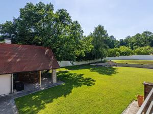 Prodej rodinného domu, Lhotka, 600 m2