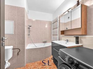 Prodej bytu 2+kk, Liberec, Nádvorní, 56 m2