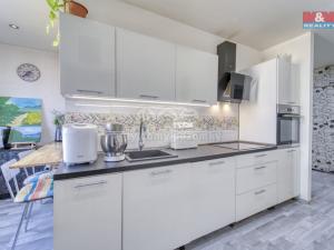 Prodej bytu 4+1, Heřmanova Huť - Vlkýš, Sídliště, 89 m2