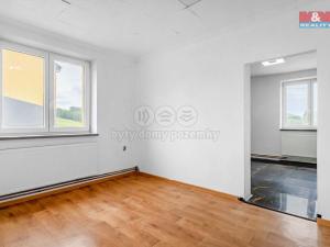 Prodej bytu 3+1, Brniště - Luhov, 82 m2