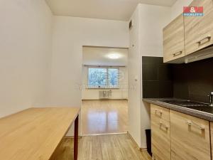 Pronájem bytu 2+kk, Praha - Újezd, Vodnická, 48 m2