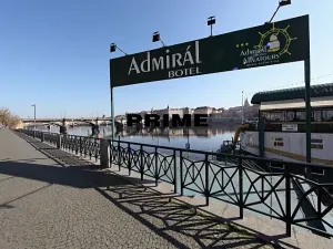 Pronájem bytu 1+kk, Praha - Smíchov, Hořejší nábřeží, 34 m2
