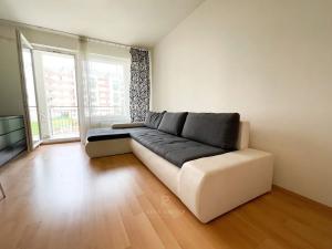 Pronájem bytu 1+kk, Praha - Zličín, Milotická, 30 m2