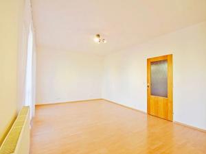 Pronájem bytu 3+1, Praha - Hlubočepy, Voskovcova, 87 m2