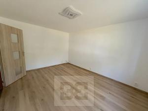 Pronájem bytu 1+1, Neratovice, Školní, 30 m2