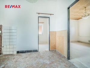 Prodej rodinného domu, Praha - Dolní Počernice, Listopadová, 302 m2